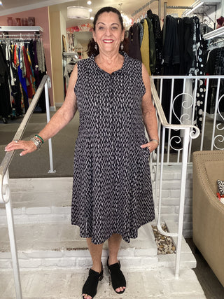 CHRISTINE DRESS - DASHED LINES