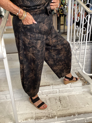 LB1479 PANT-LEAVES BLACK LINEN