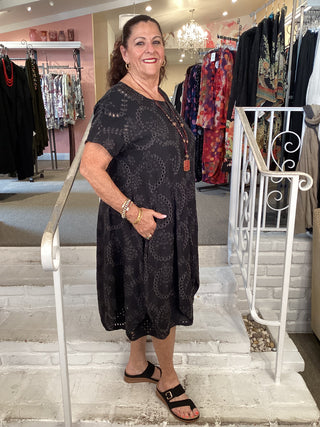 UD373B COTTON DRESS-BRODERIE