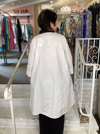 JT1077 Cat Button Tunic - White