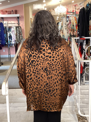 AT823C Viscose Top in Cognac by Alembika