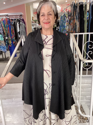 WIDE COAT - BLACK