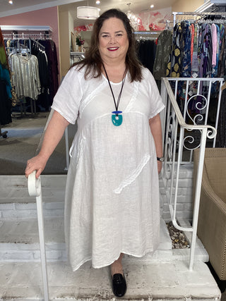 PATCH DRESS - WHITE