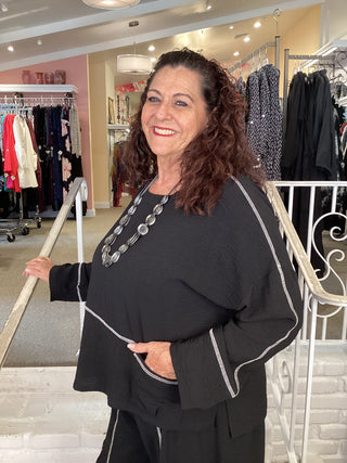 CONTRAST STITCH TUNIC - BLACK