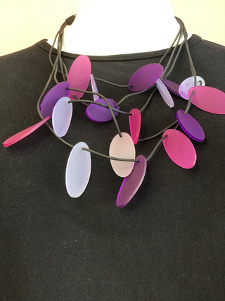 PETALE NECKLACE - PURPLE MIX