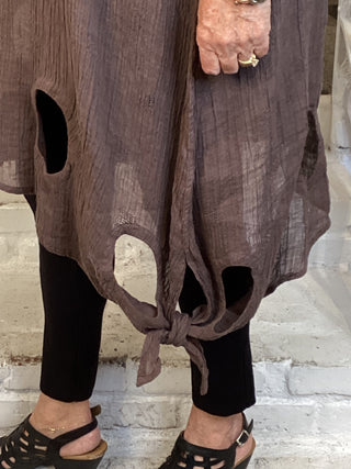 CRINKLE WHOLY TUNIC - BROWN