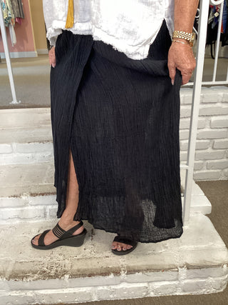 SKIRT - BLACK CRINKLE