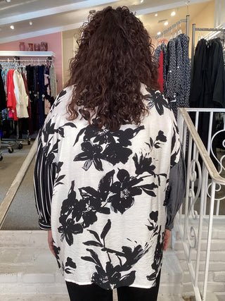 PRINT OVERSIZED MIX MEDIA TOP