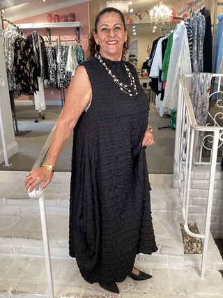 HI-NECK TEXTURED DRESS - BLACK