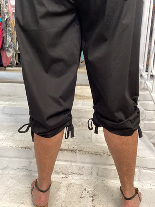EMMA 19" CAPRI - BLACK