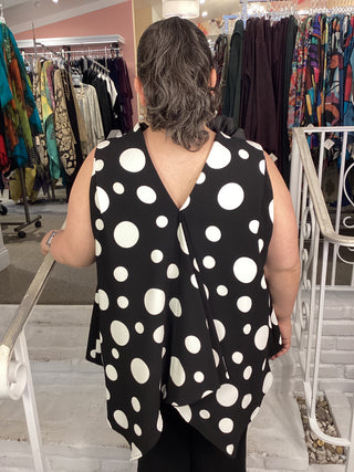 COWL NECK SLVLESS TOP - BLK
