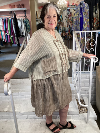 AT1524 Short Jacket - Beige