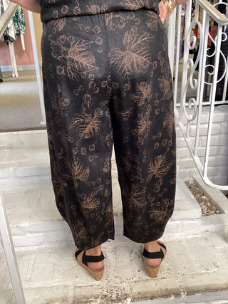 LB1479 PANT-LEAVES BLACK LINEN