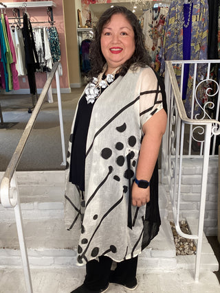 RT0994 WRAP DUSTER - BW DOT