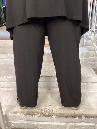 STRAIGHT LEG PANT - BLACK