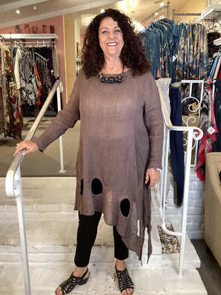 CRINKLE WHOLY TUNIC - BROWN