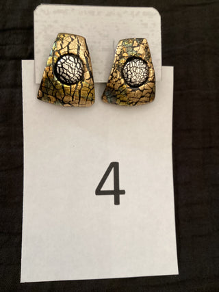 EARRING - VARIOUS