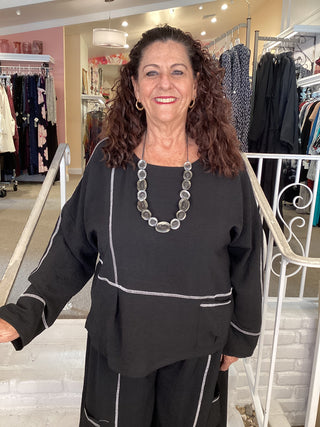CONTRAST STITCH TUNIC - BLACK