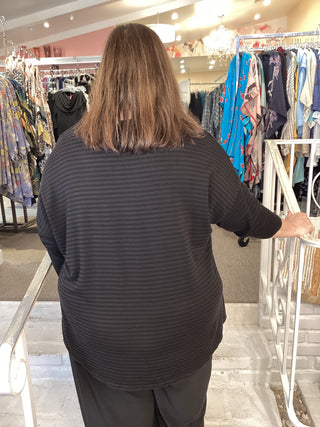 V NECK STRIPE TUNIC - BLACK