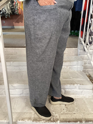 LINEN PLEAT BUTTON CAPRI-BLACK