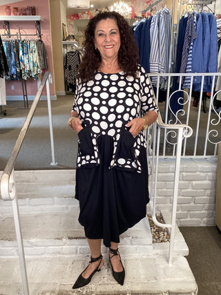 DOT POCKET DRESS