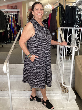 CHRISTINE DRESS - DASHED LINES
