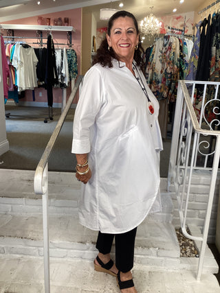 JT1081 Button Horseshoe Tunic - White