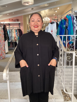 2724 Mandarin Button Top - Black