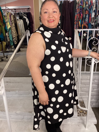 COWL NECK SLVLESS DRESS - BLK