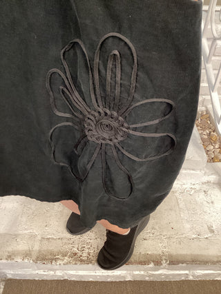 FLOWER CORDURORY DRESS - BLACK