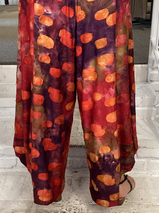 AP731B Punto Pant in Berry by Alembika