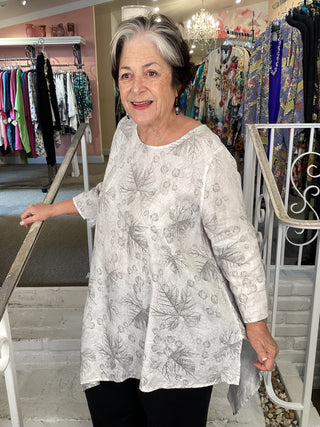 LT1475 TUNIC - WHITE LEAVES