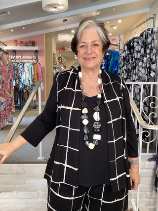CHESS CORA CARDI