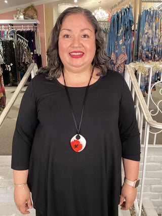 16 BAILA RED FLORA PENDANT