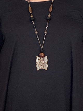 9 NECKLACE