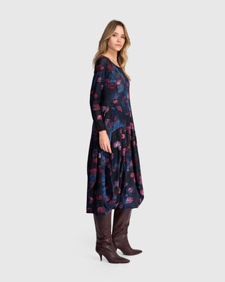 AD918M Bubble Knit Dress in Midnight by Alembika