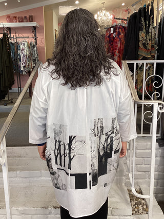 LONG WHITE PRINT SHIRT