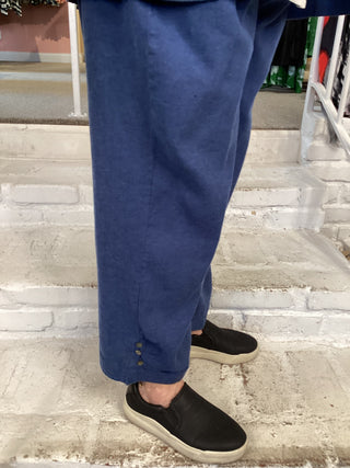 LINEN PLEAT BUTTON CAPRI-NAVY