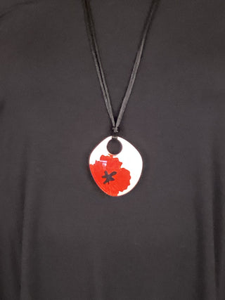 16 BAILA RED FLORA PENDANT