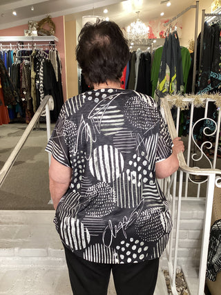 S/S V TUNIC -  ZIPPY
