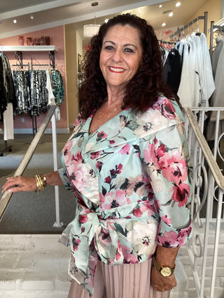 MINT PRINT PORTRAIT BLOUSE