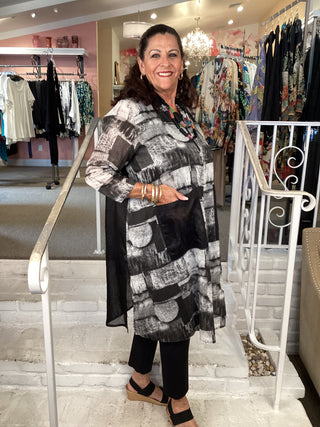RT1109 DUSTER DRESS - BW