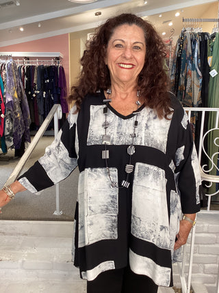 28. DENISE TUNIC - B W