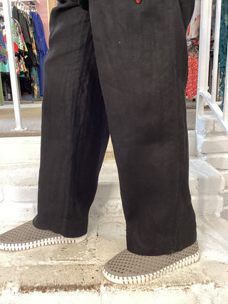 ANKA NARROW LEG PANT - BLACK