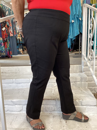 M2623 ANKLE PANT - BLACK