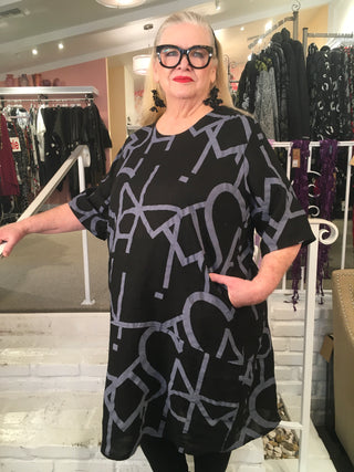 GEO TUNIC DRESS - BLACK
