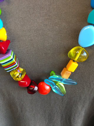 N40 LONG NECKLACE MIX